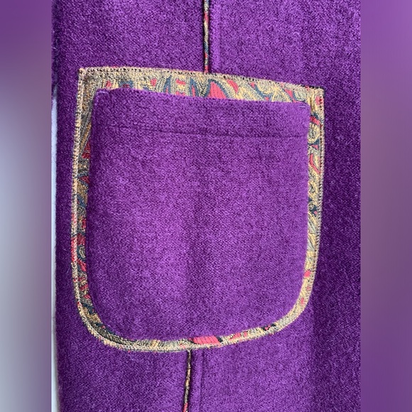 Vintage Ireland Coat Clodagh Callaghan 100% Boiled Wool Purple Art Gold Size 12 - Picture 4 of 14